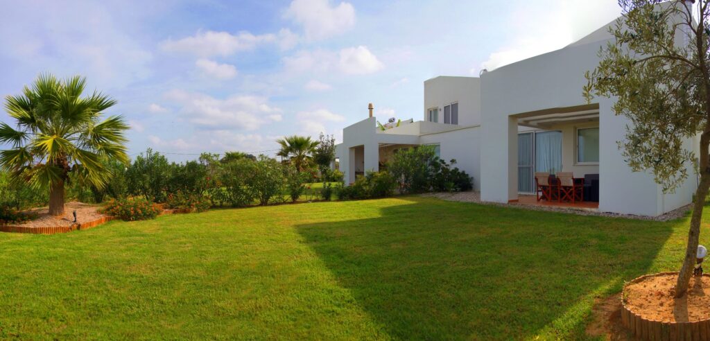 Βίλα 84τ.μ με landscaping